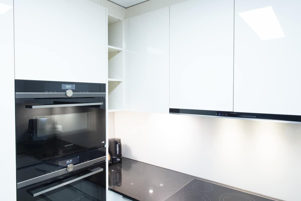 weiss modern backofen arbeitshöhe Gerolfingen