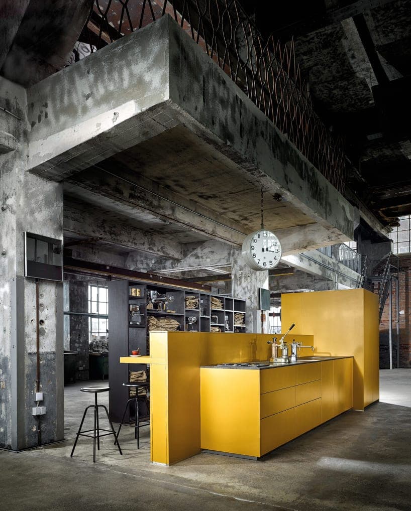 Industriestil-Kitchen gelb