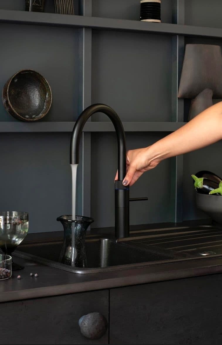 quooker schwarz kochendes Wasser Sprudelwasser  